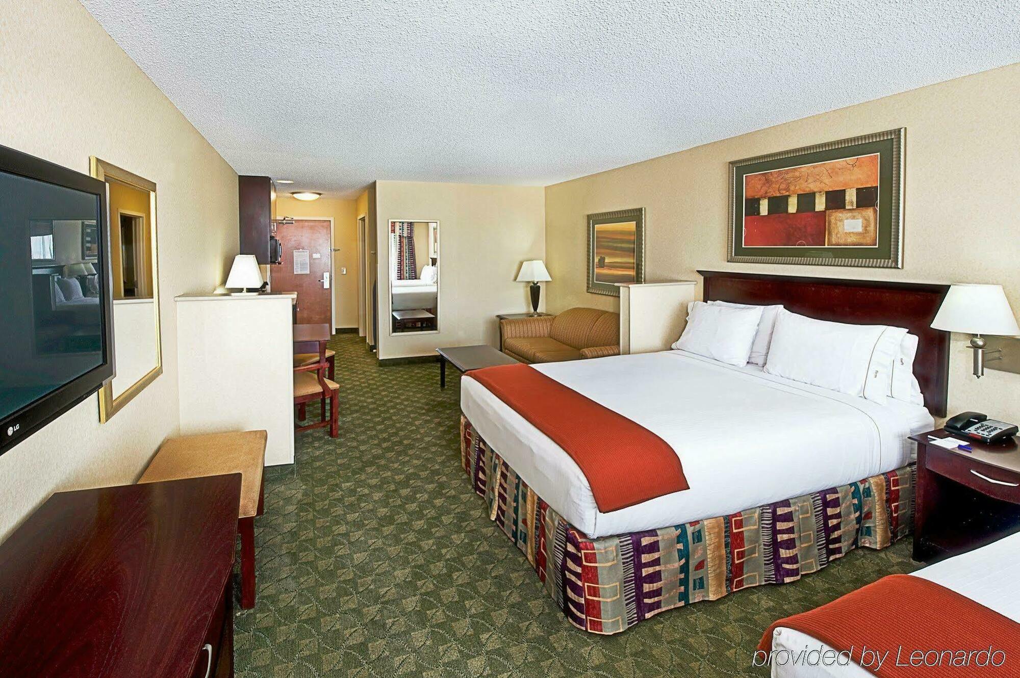 Holiday Inn Express El Paso I-10 East By Ihg Room photo